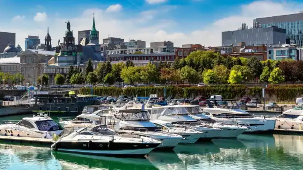 Bien choisir son tissu marin pour une toile résistante au climat québécois