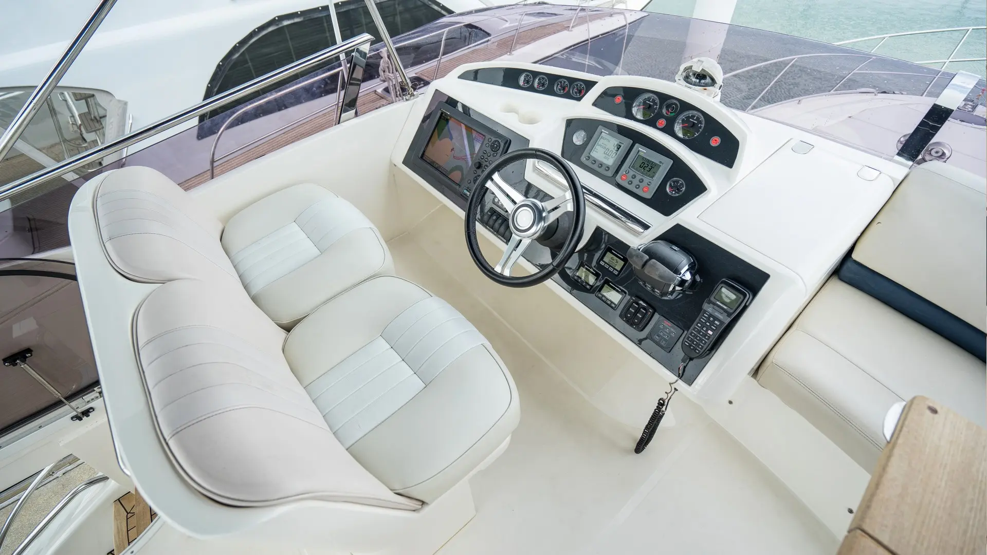 Isolation intérieure de bateau : confort thermique et acoustique sur mesure